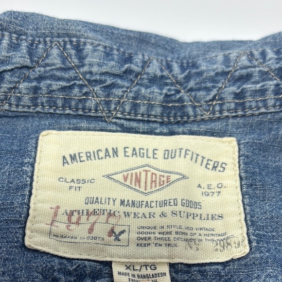 American Eagle Outfitters Vintage Denim Shirt - Picture 2 of 3